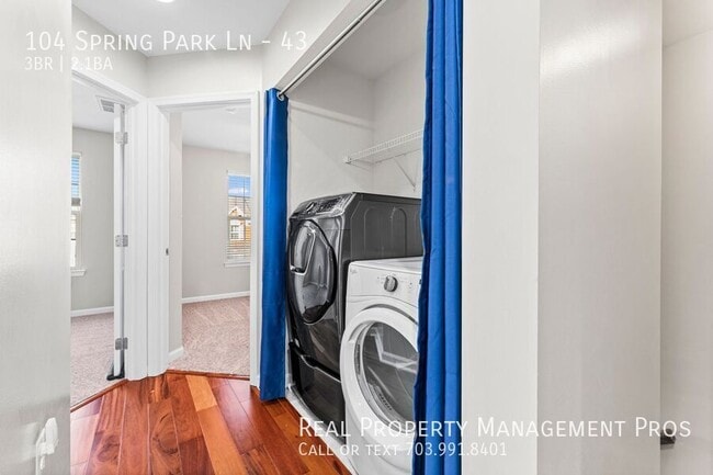 Building Photo - 104 Spring Park Ln