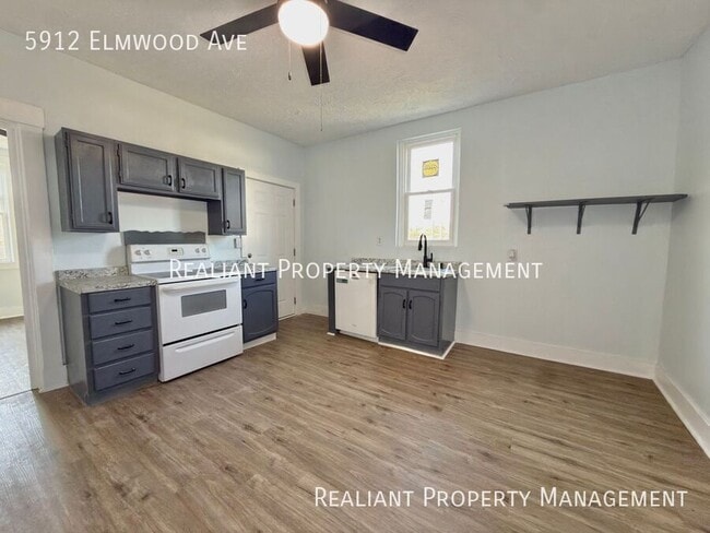 Building Photo - 5912 Elmwood Ave