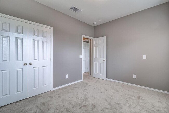 Building Photo - 9312 Bauer Vista Dr