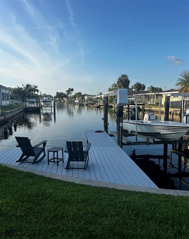 Building Photo - 1359 40th Ave NE