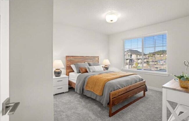 Building Photo - 13911 SW 172nd Ave