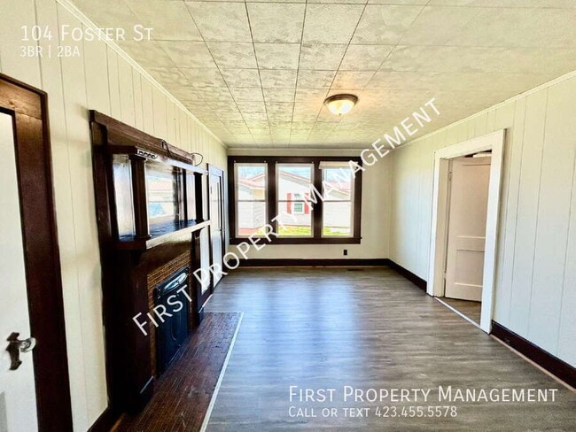 Building Photo - 104 Foster St