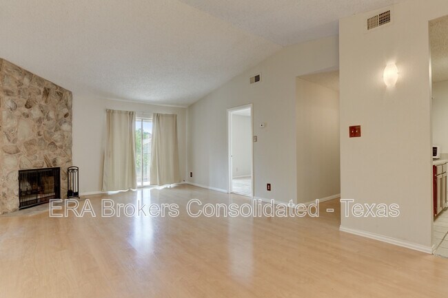 Building Photo - 4119 Medical Dr