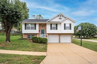 Building Photo - 1031 Thames Dr