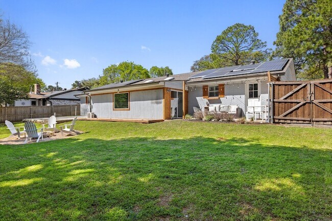 Building Photo - 3612 Grandview Dr