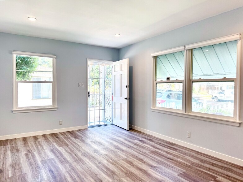 Building Photo - 5242 Comercio Ave
