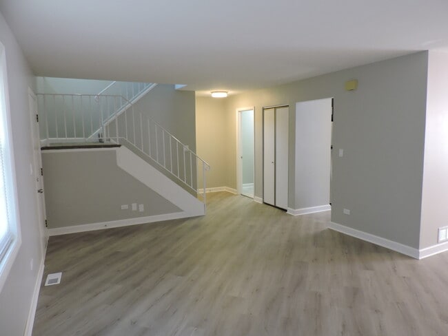 Building Photo - 407 Beechwood Dr