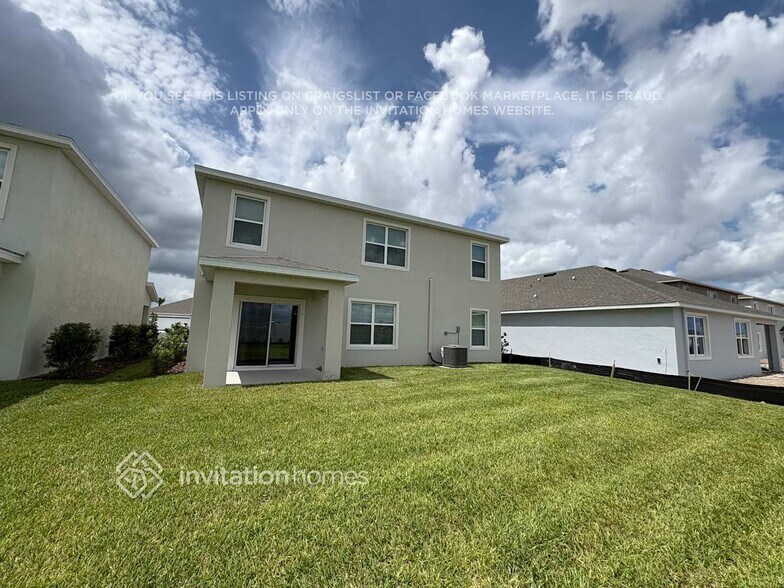 Building Photo - 18307 Wheathouse Pl