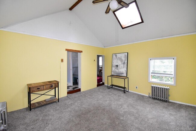 Building Photo - 376 Terryville Rd