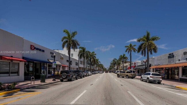 Building Photo - 7326 Collins Ave
