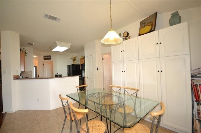 Building Photo - 7709 Amanda Ellis Way