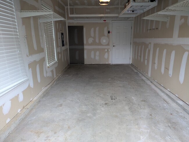 Building Photo - 36 Jake Dr