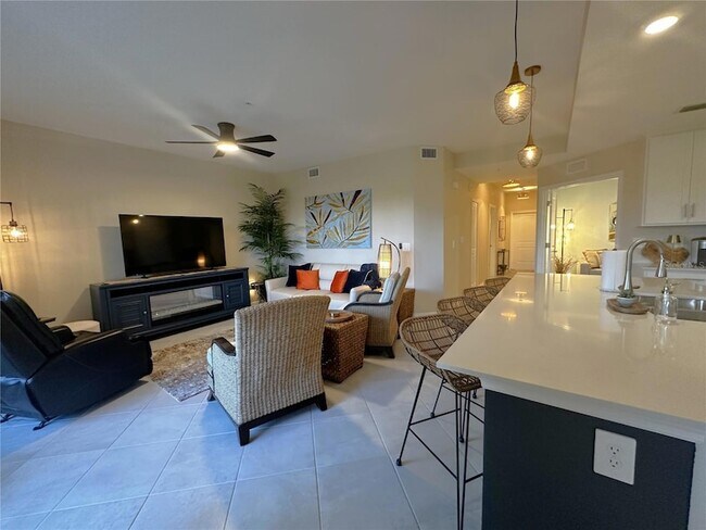 Building Photo - 14221 Heritage Landing Blvd