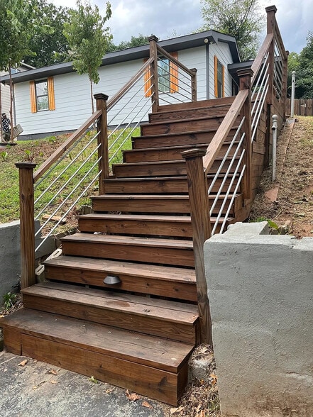 Building Photo - Room in House on Coleman St SW