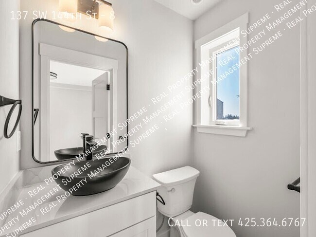 Building Photo - 137 SW 144th St