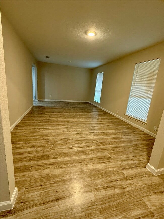 Building Photo - 4747 Clover St