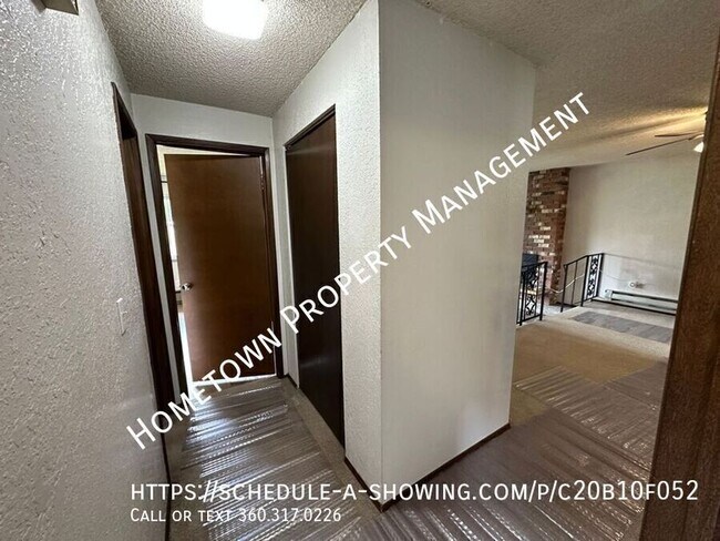Building Photo - 214 65th Way SW