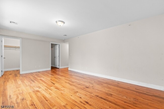 Building Photo - 280 S 20th St