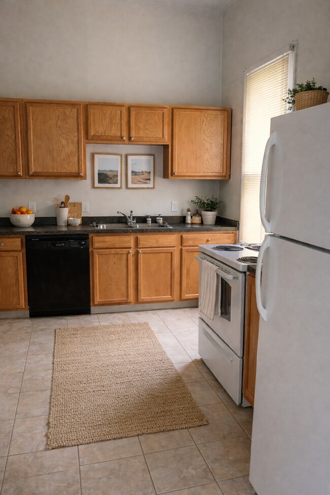 Building Photo - Kentucky Blue House Available in August 2025!