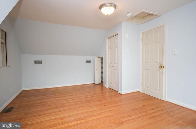 Building Photo - 7026 Elizabeth Dr