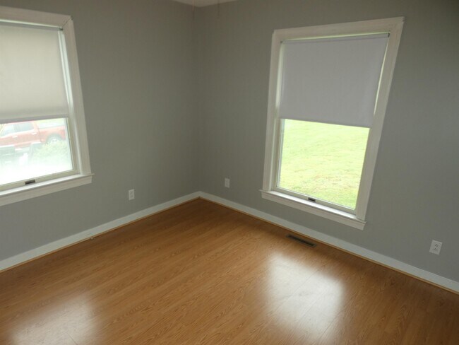 Building Photo - 10451 Edgehill Ln