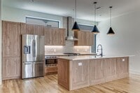 Building Photo - 5609 Live Oak St