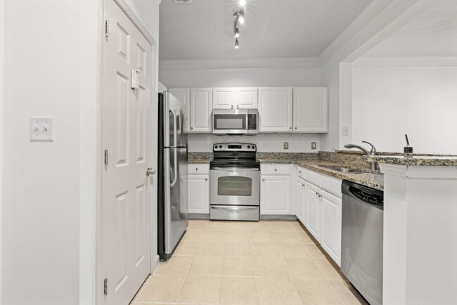 Building Photo - 1111 Westchester Ridge NE