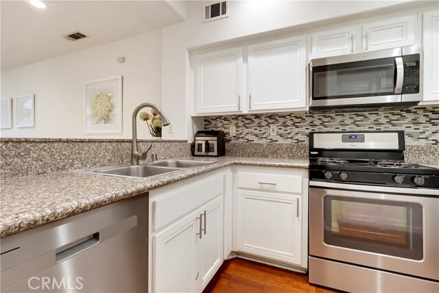 Building Photo - 303 Terra Bella
