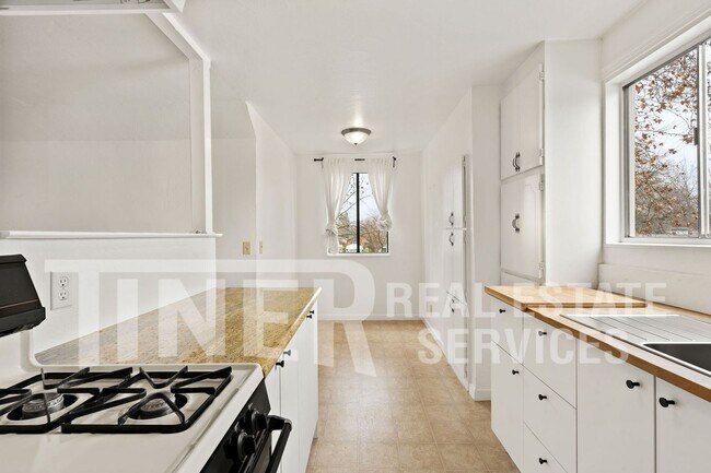 Building Photo - 1531 Virginia Ave