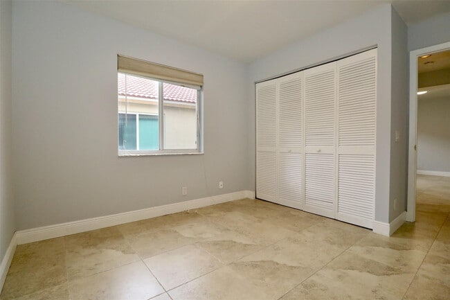 Building Photo - 1466 Mira Vista Cir