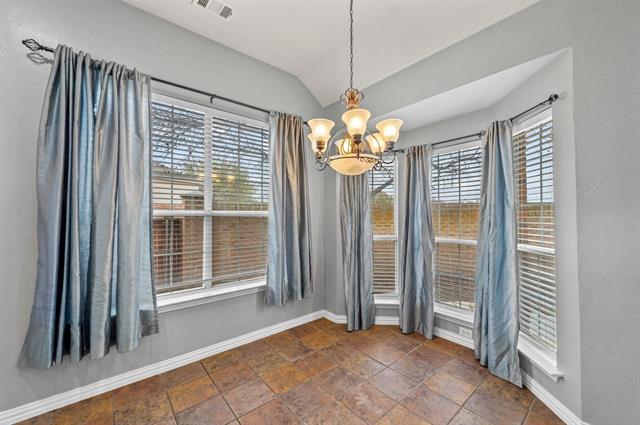 Building Photo - 2501 Lakewood Ct