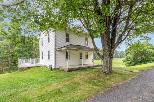 Primary Photo - 8053 Spring Rd