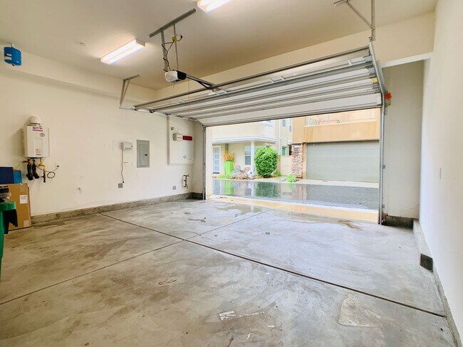 Building Photo - Modern 4BR Home in Irvine Great Park | Resort-Style Amenities & Top Schools