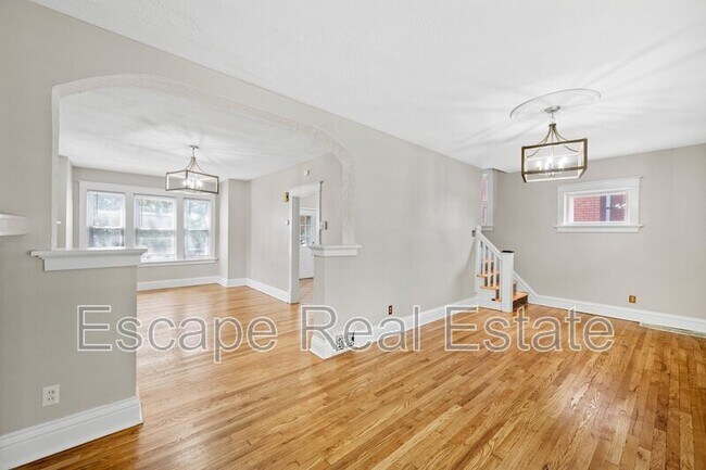 Building Photo - 5616 S Kingshighway Blvd