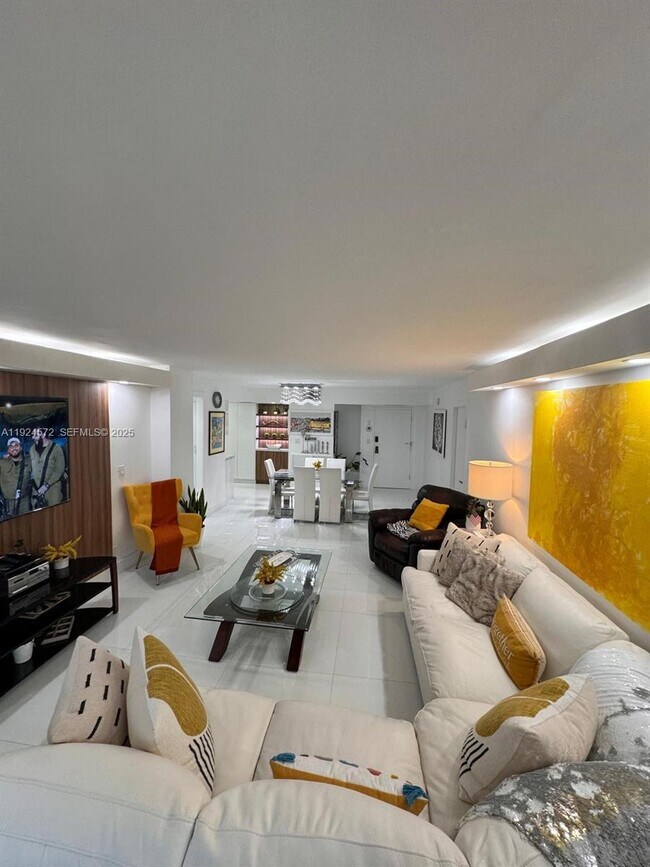 Building Photo - 3800 S Ocean Dr