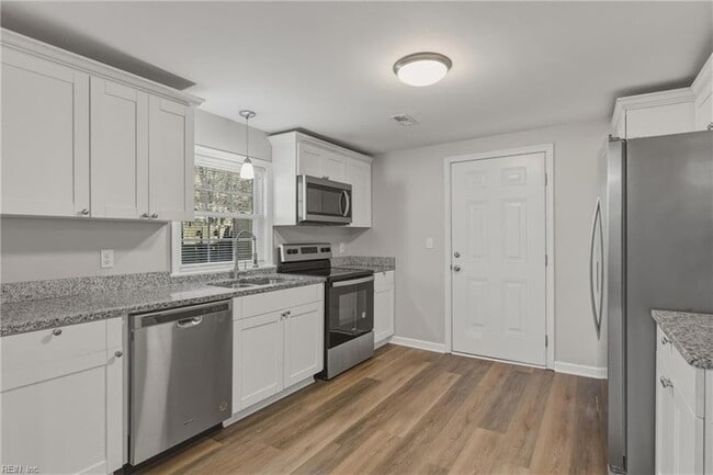 Building Photo - 720 Forbes St