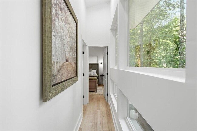 Building Photo - 3203 Navajo Cir
