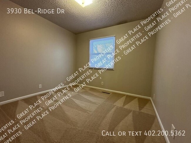Building Photo - 3930 Bel-Ridge Dr
