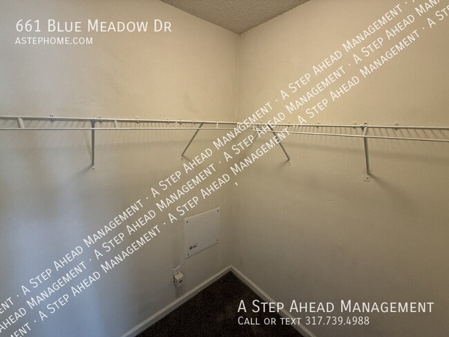 Building Photo - 661 Blue Meadow Dr