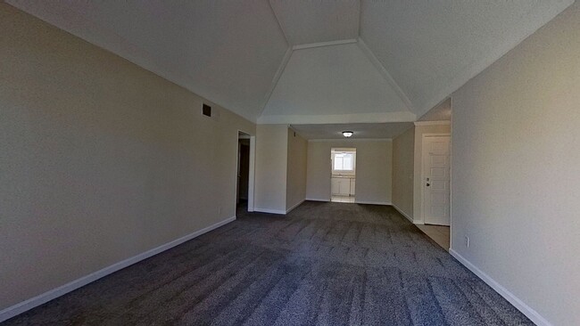 Building Photo - Beautiful 2 Bedroom Condo in The Colony Of...