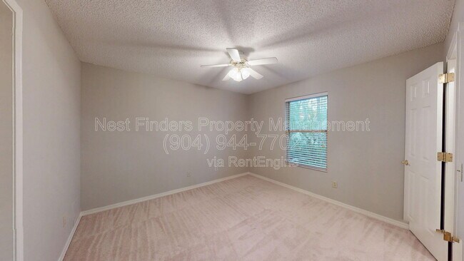 Building Photo - 2217 Hammock Oaks Dr N