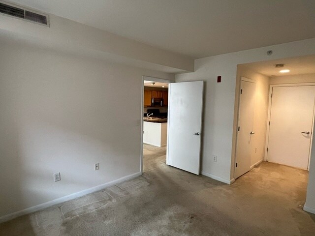 Building Photo - 350 G St SW