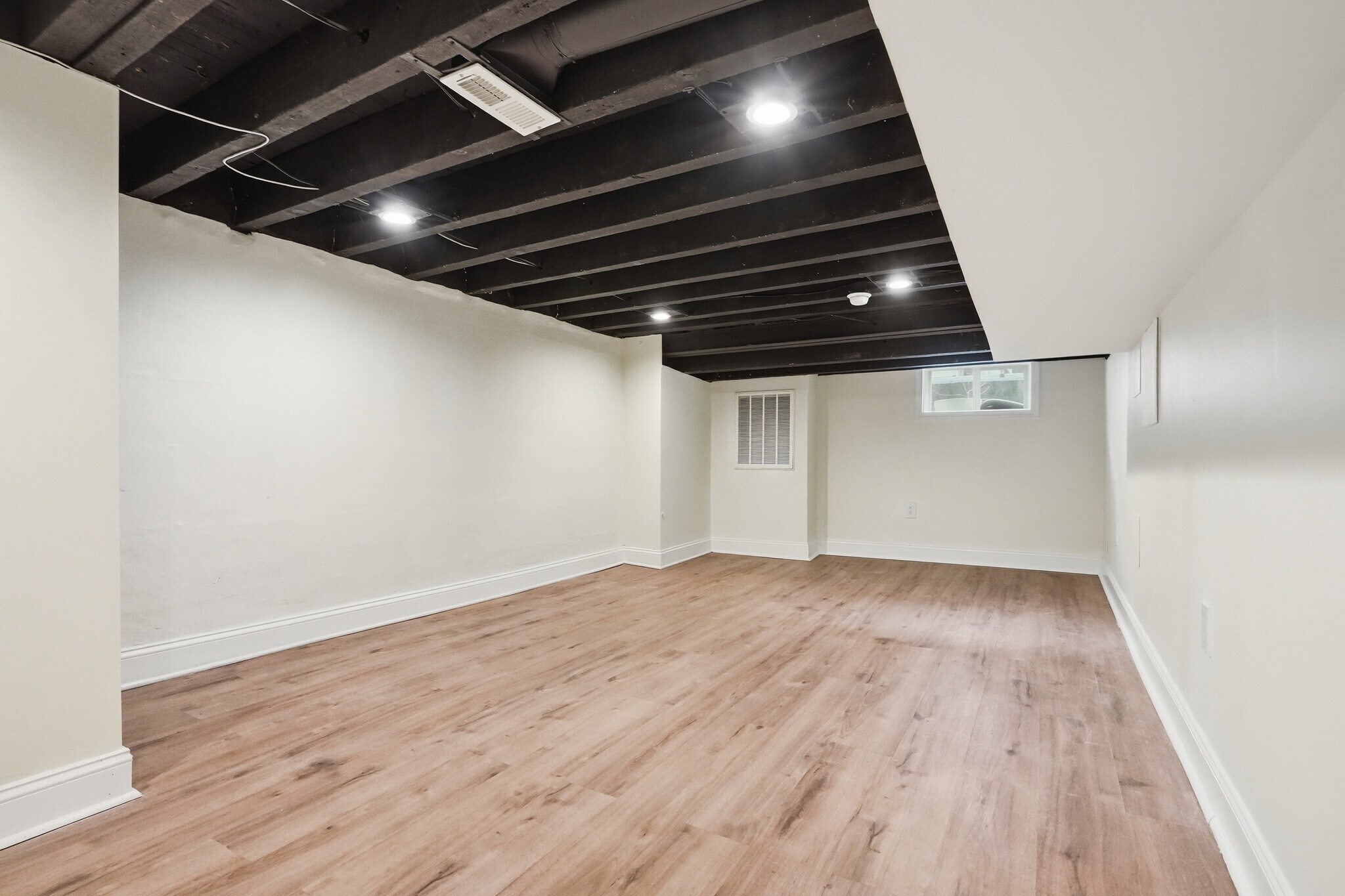 Building Photo - 1441 S Marston St