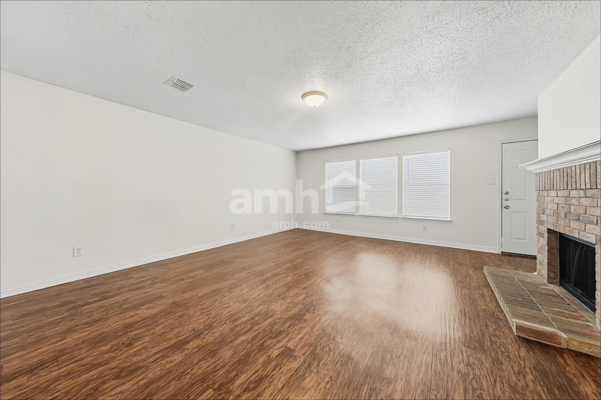 Building Photo - 4405 Statesman Ln