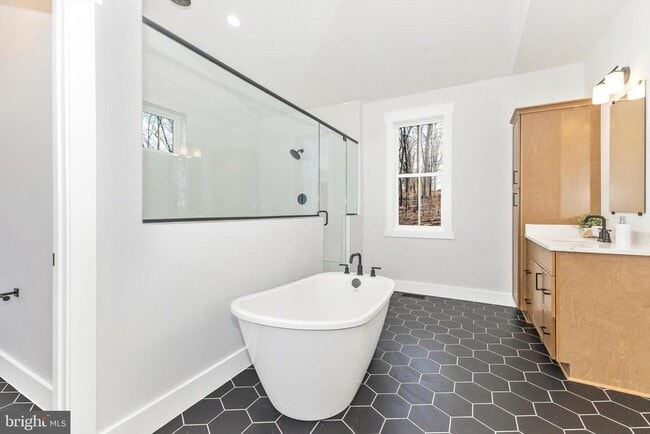 Building Photo - 1199 Hoods Mill Rd