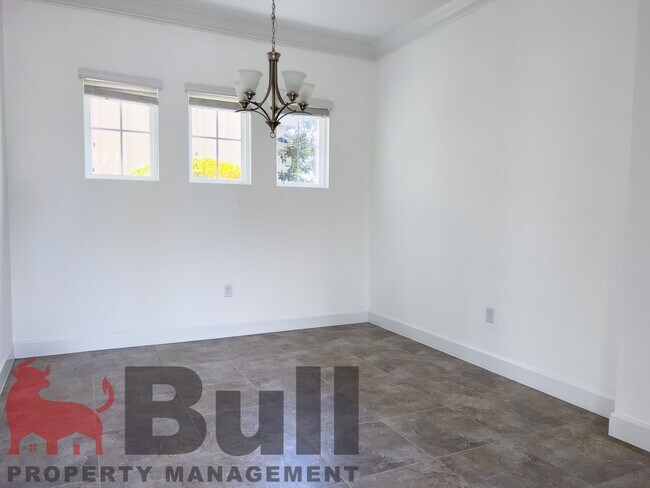 Building Photo - 14014 Dunant Ln