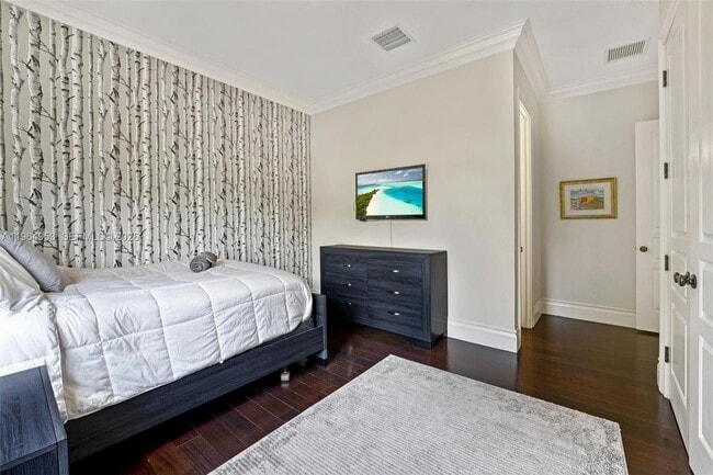 Building Photo - 2715 Cordova St