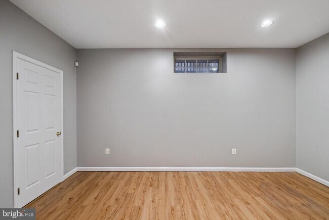 Building Photo - 6081 Madison Pointe Ct