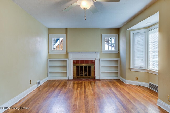 Building Photo - 442 Bauer Ave