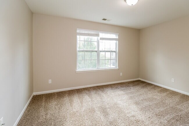 Building Photo - 812 Old Forester Ln